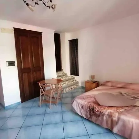 Casa Buono, Centro Storico Di Forio Apartment